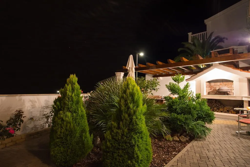 Apartments Wisibada Trogir
